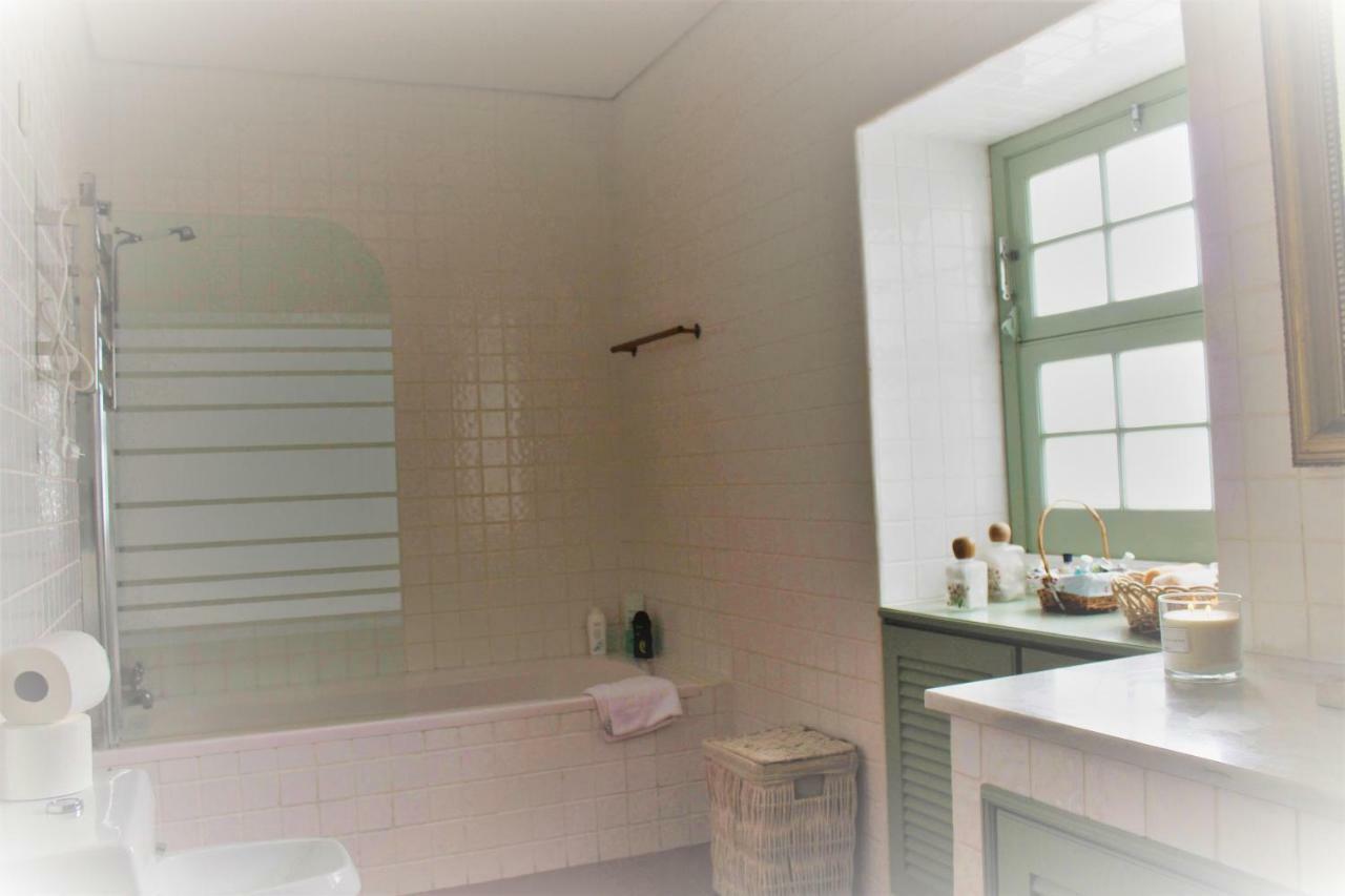 Casa Da Igreja Velha Farm stay *